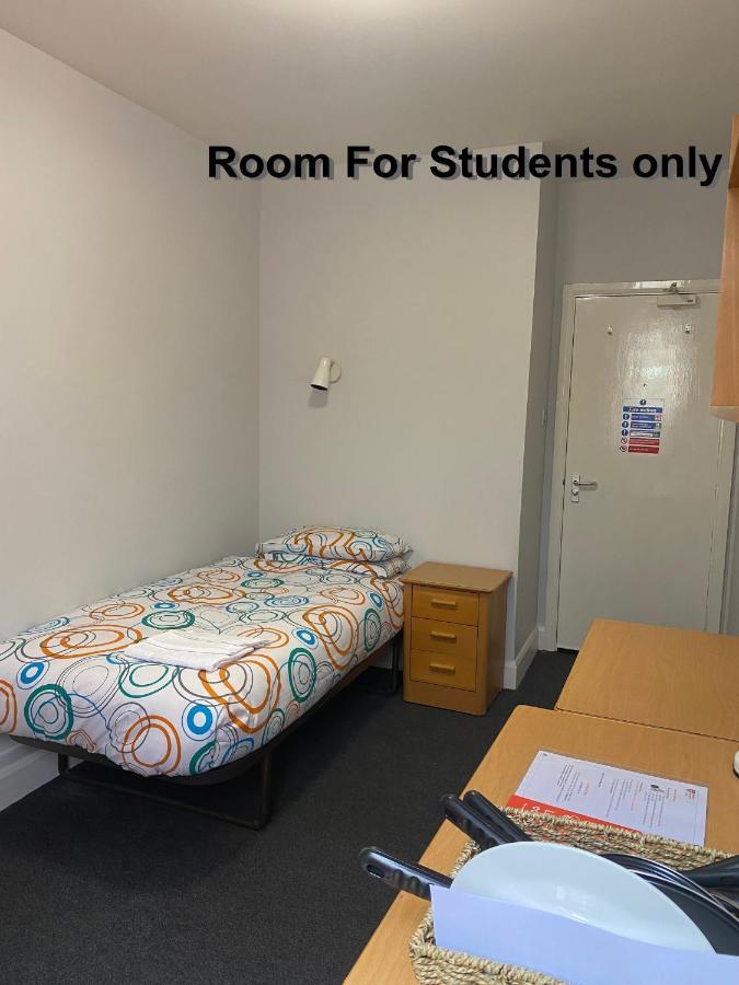 Charming Rooms For Students Only, Cricklewood Lane - Sk London Eksteriør bilde
